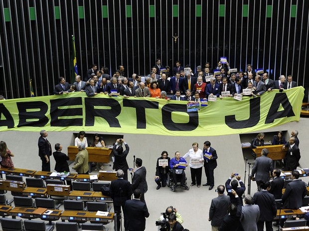 Senadores se dizem favorável à proposta de emenda do voto aberto.