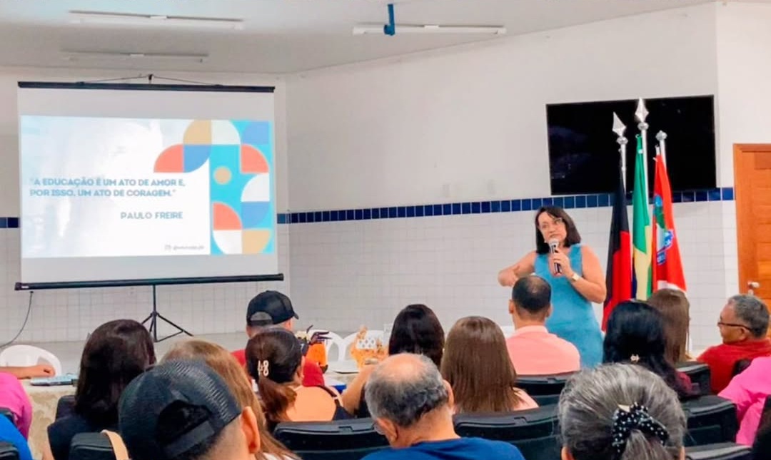 Zabelê presente no 1º Fórum Regional de Partilha da EJA!